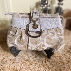 GUESS Beige  Fabric Clutch